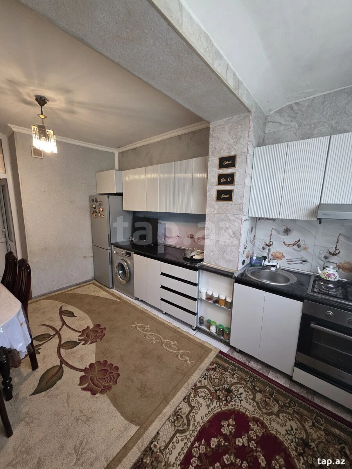 Satılır 3 otaqlı yeni tikili 75 m²