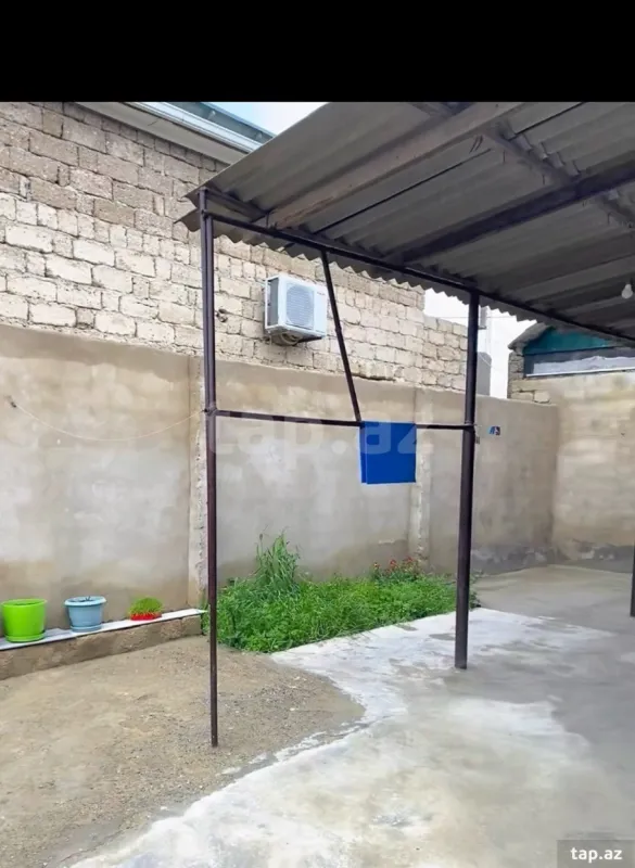 Satılır 4 otaqlı həyət evi 80 m²
