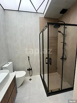 Kirayə verilir 2 otaqlı yeni tikili 65 m²
