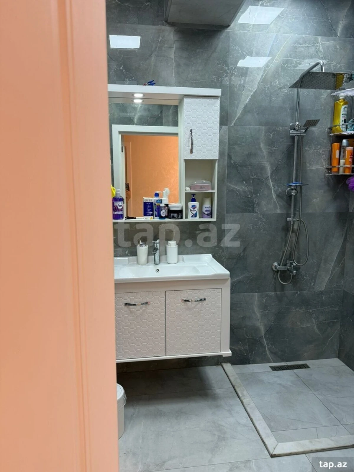 Satılır 2 otaqlı yeni tikili 55.5 m²