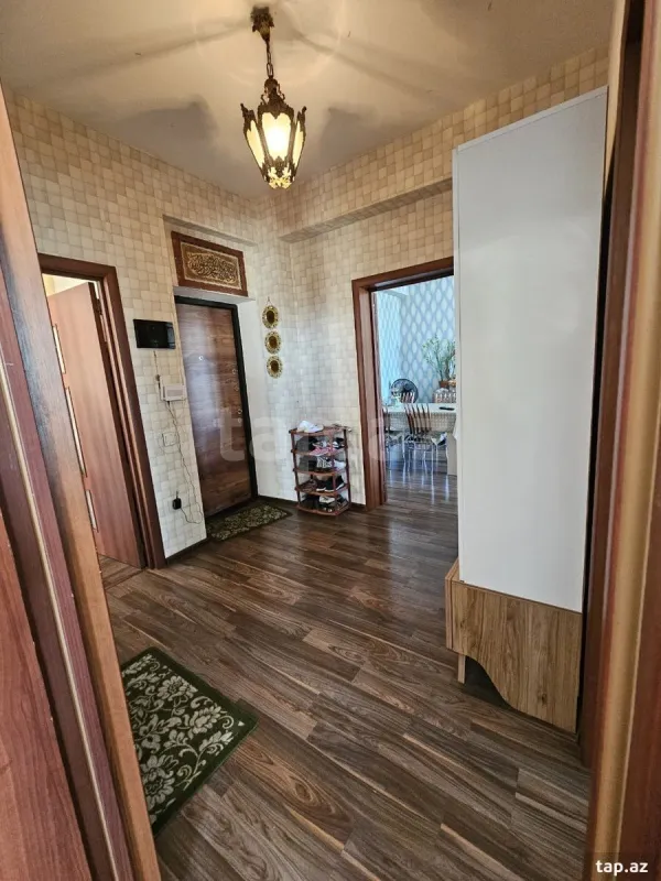 Satılır 3 otaqlı yeni tikili 80 m²