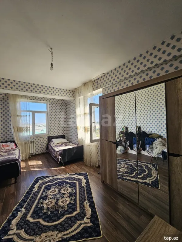 Satılır 3 otaqlı yeni tikili 80 m²