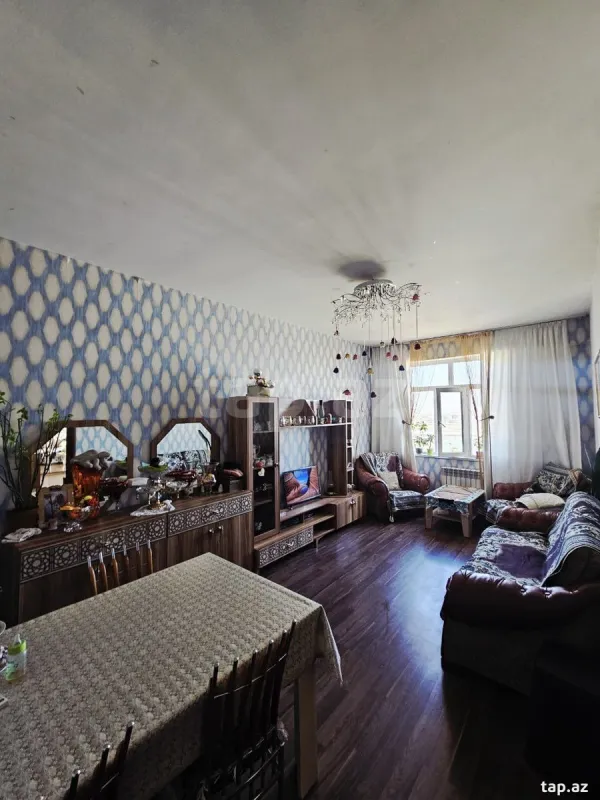 Satılır 3 otaqlı yeni tikili 80 m²