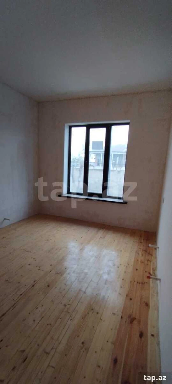 Satılır 4 otaqlı həyət evi 140 m²
