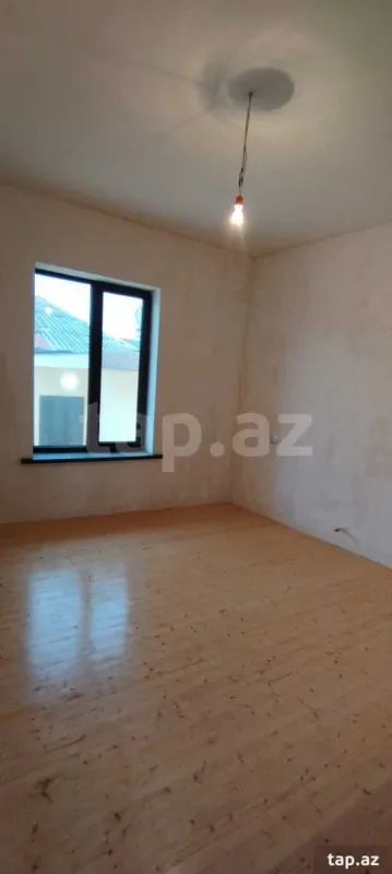 Satılır 4 otaqlı həyət evi 140 m²