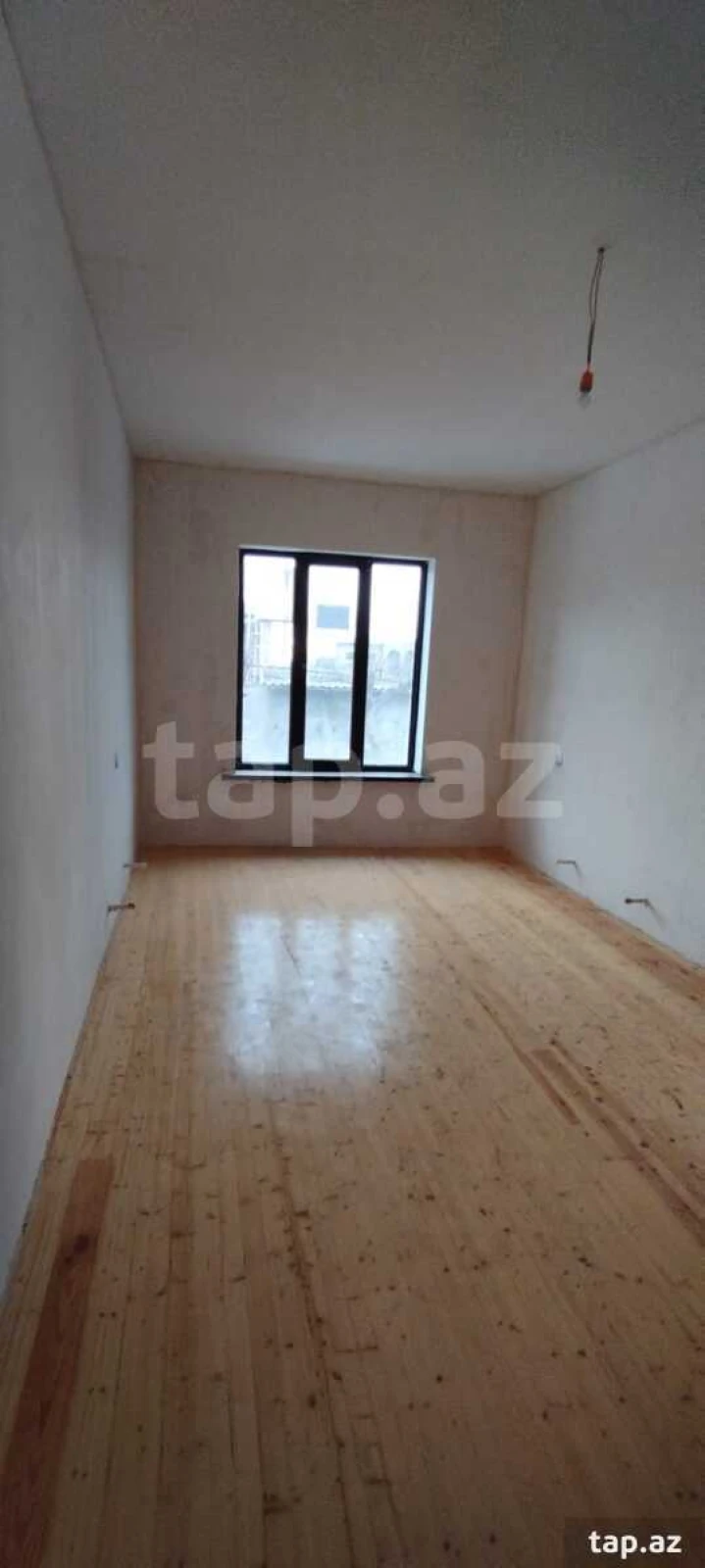 Satılır 4 otaqlı həyət evi 140 m²