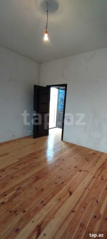 Satılır 4 otaqlı həyət evi 140 m²
