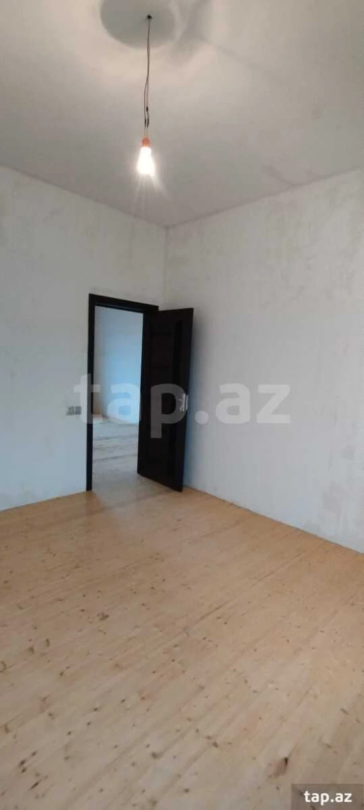 Satılır 4 otaqlı həyət evi 140 m²
