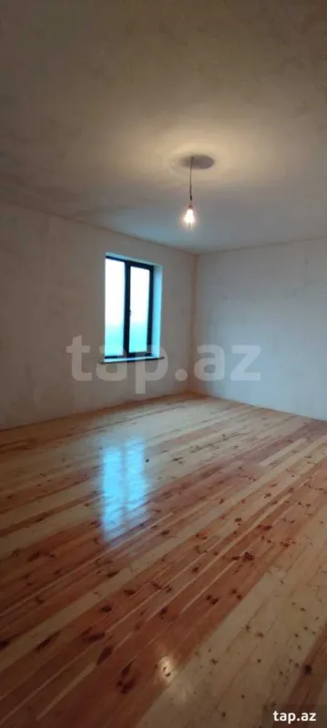 Satılır 4 otaqlı həyət evi 140 m²
