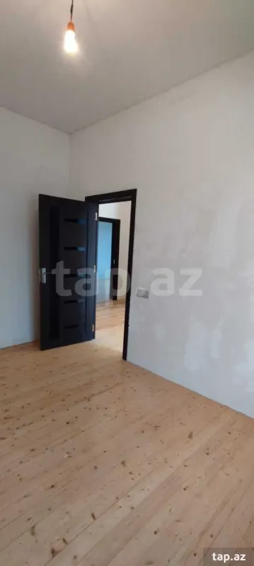 Satılır 4 otaqlı həyət evi 140 m²