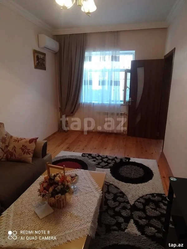 Kirayə verilir 2 otaqlı həyət evi 65 m²