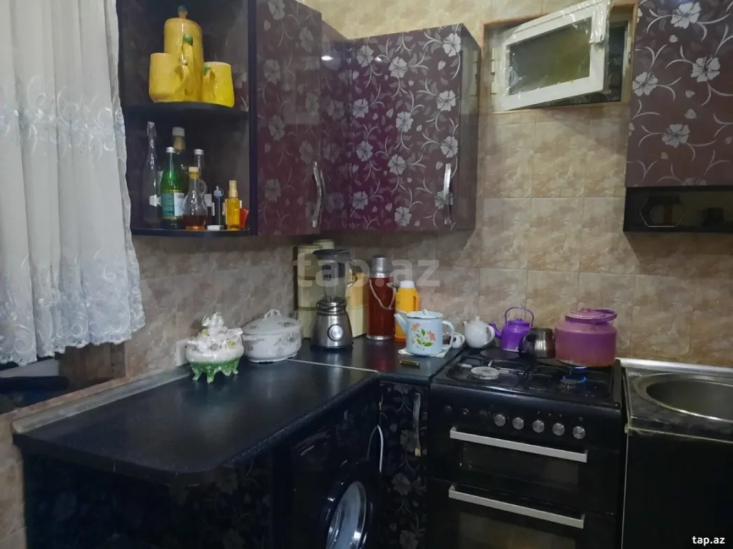 Satılır 7 otaqlı həyət evi 250 m²