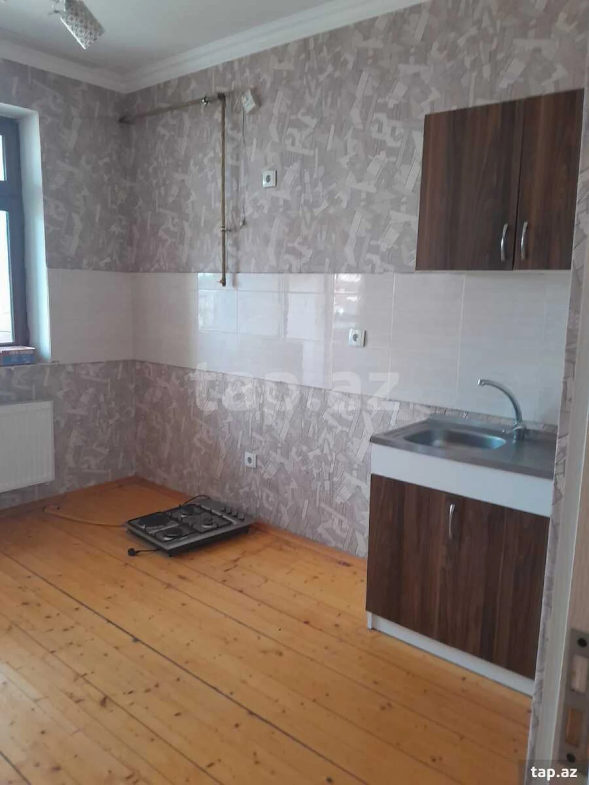 Kirayə verilir 2 otaqlı yeni tikili 75 m²