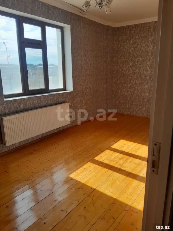 Kirayə verilir 2 otaqlı yeni tikili 75 m²