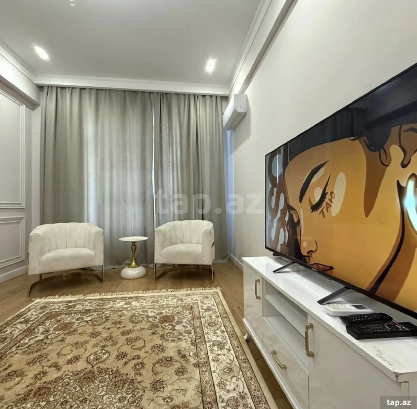 Kirayə verilir 2 otaqlı yeni tikili 75 m²