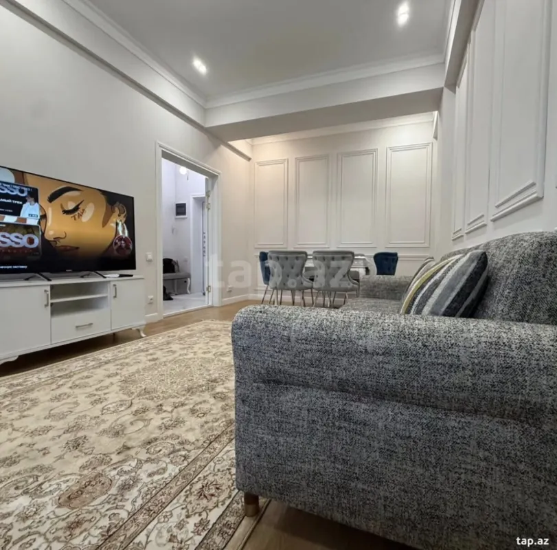 Kirayə verilir 2 otaqlı yeni tikili 75 m²
