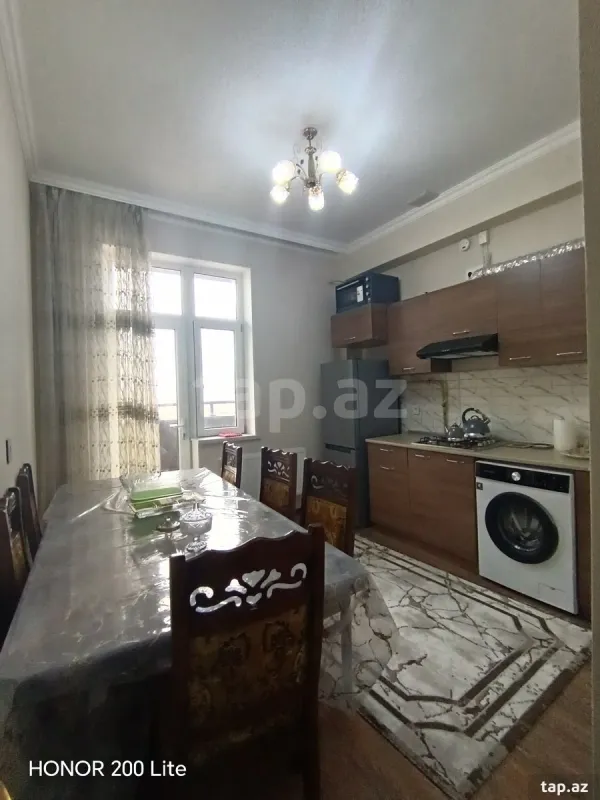 Kirayə verilir 2 otaqlı yeni tikili 60 m²