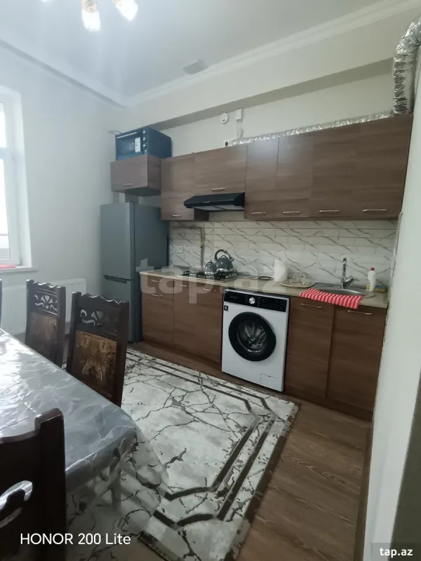 Kirayə verilir 2 otaqlı yeni tikili 60 m²
