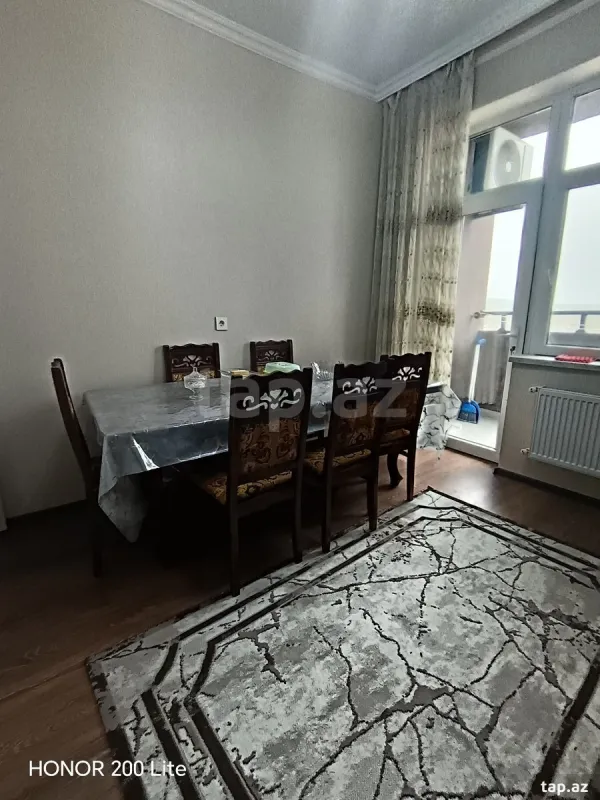 Kirayə verilir 2 otaqlı yeni tikili 60 m²