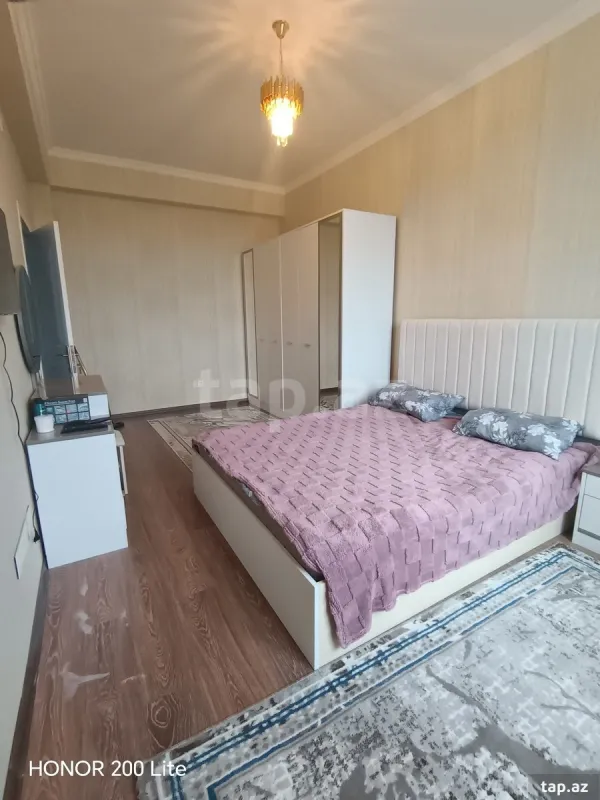 Kirayə verilir 2 otaqlı yeni tikili 60 m²