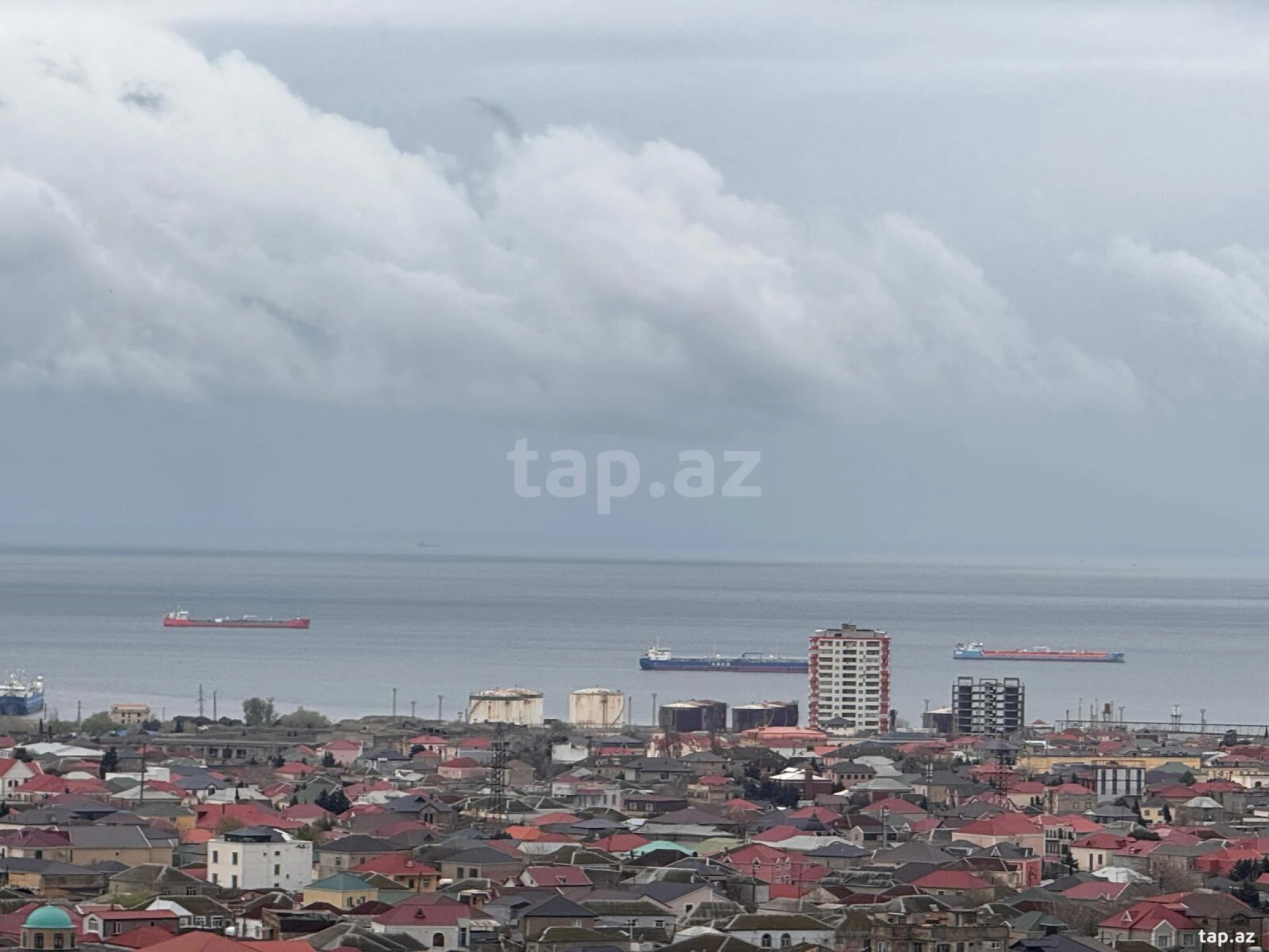 Satılır 3 otaqlı yeni tikili 102 m²