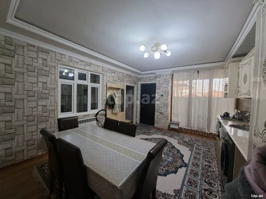 Satılır 4 otaqlı həyət evi 180 m²
