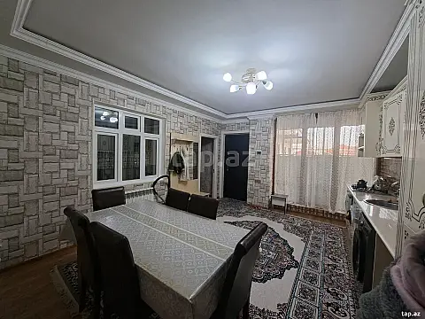 Satılır 4 otaqlı həyət evi 180 m²