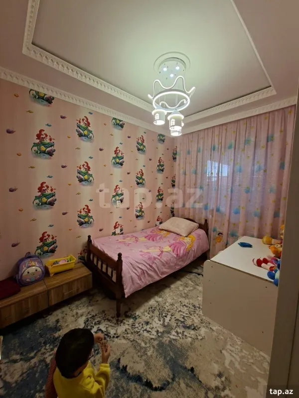 Satılır 4 otaqlı həyət evi 180 m²