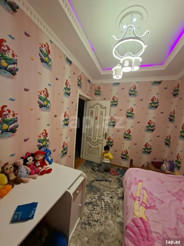 Satılır 4 otaqlı həyət evi 180 m²
