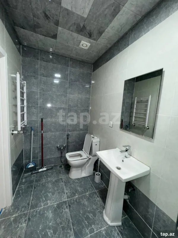Kirayə verilir 2 otaqlı yeni tikili 70 m²