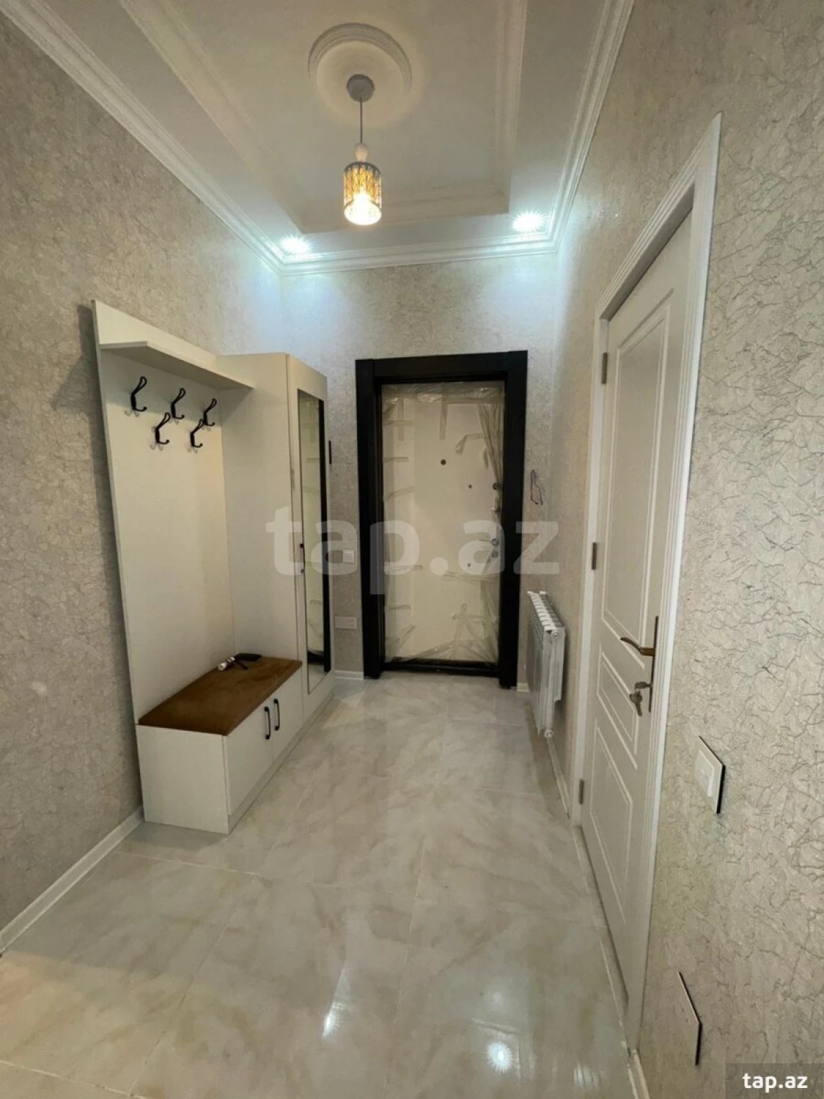 Kirayə verilir 2 otaqlı yeni tikili 70 m²