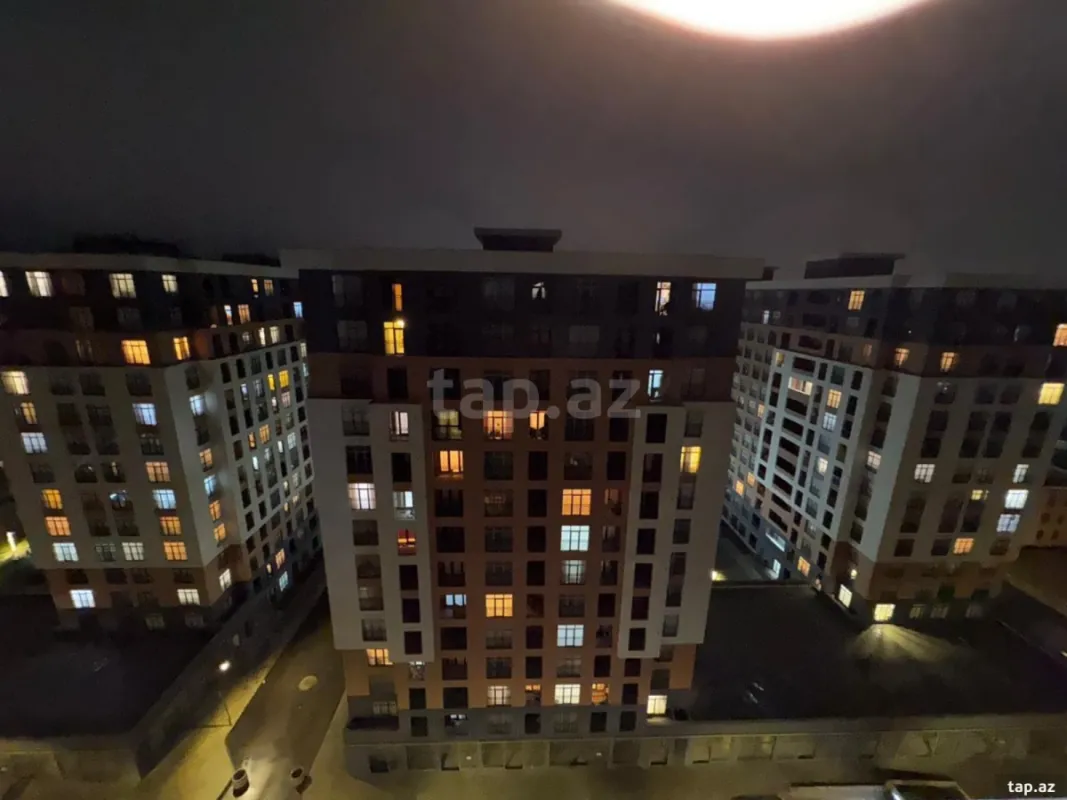 Kirayə verilir 2 otaqlı yeni tikili 70 m²