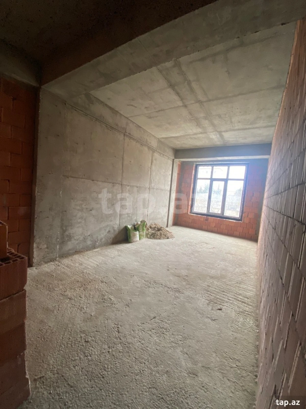 Satılır 3 otaqlı yeni tikili 115 m²