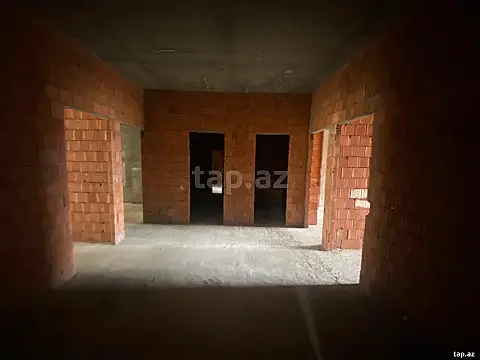 Satılır 3 otaqlı yeni tikili 115 m²