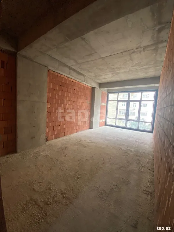 Satılır 3 otaqlı yeni tikili 115 m²