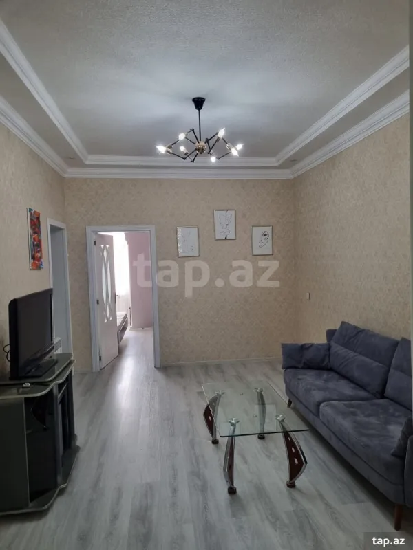 Kirayə verilir 2 otaqlı mənzil 45 m²