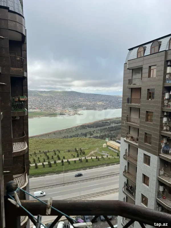Kirayə verilir 2 otaqlı yeni tikili 66 m²
