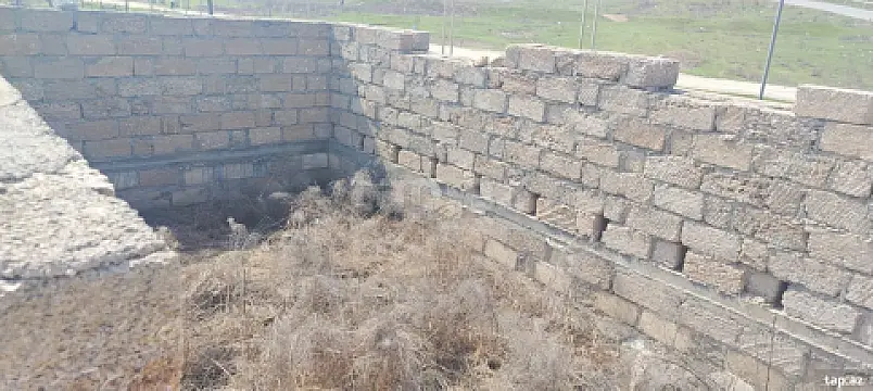 Satılır 5 otaqlı həyət evi 400 m²