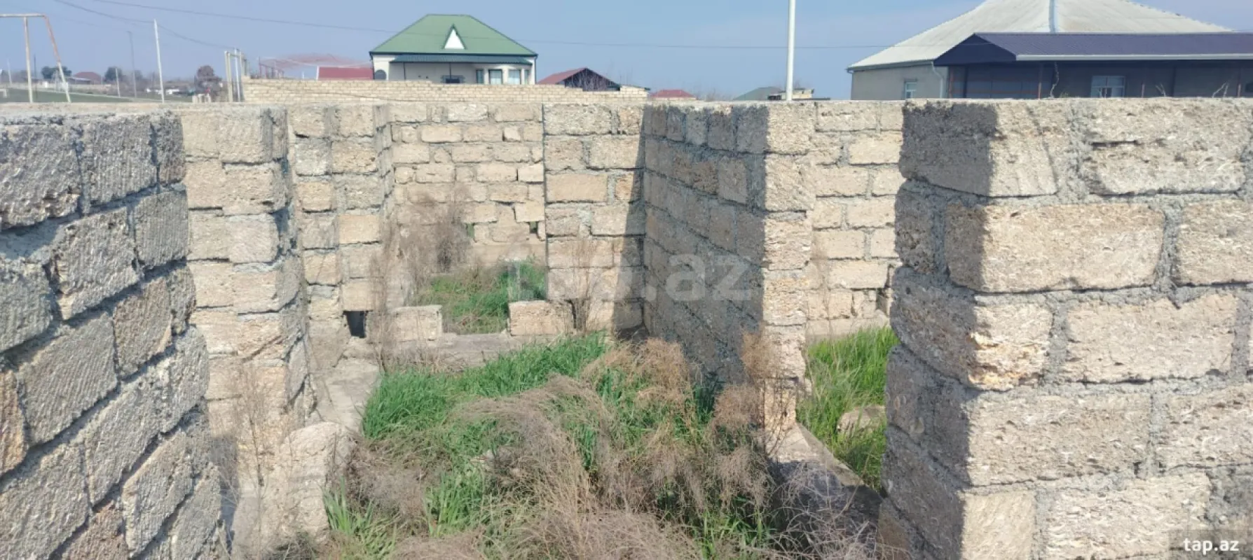 Satılır 5 otaqlı həyət evi 400 m²