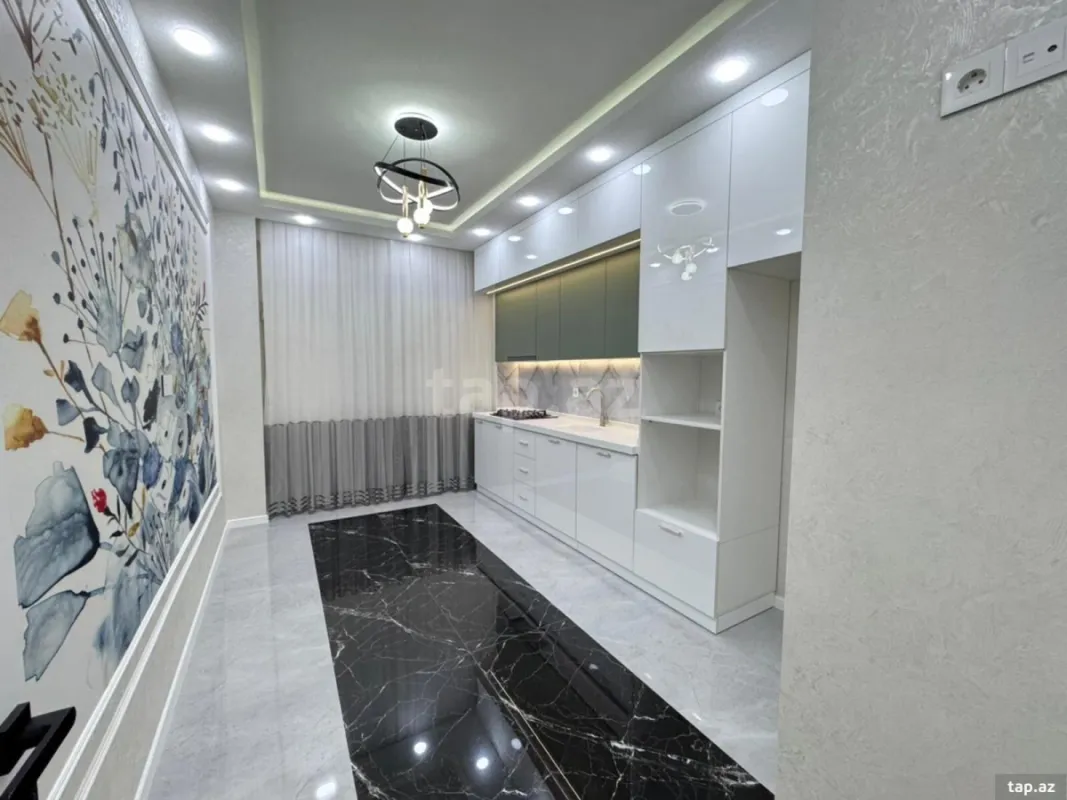 Satılır 3 otaqlı yeni tikili 95 m²