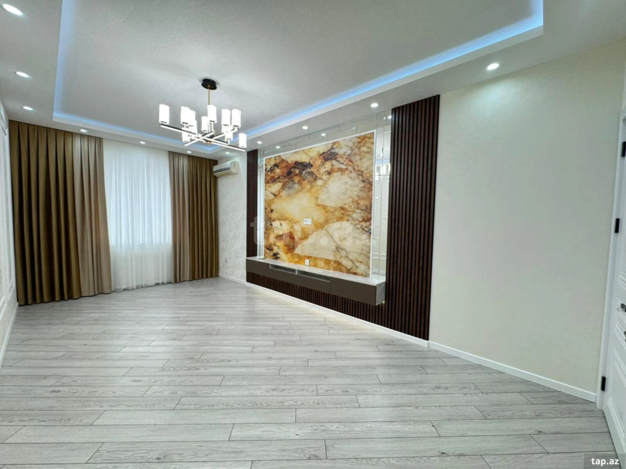 Satılır 3 otaqlı yeni tikili 95 m²