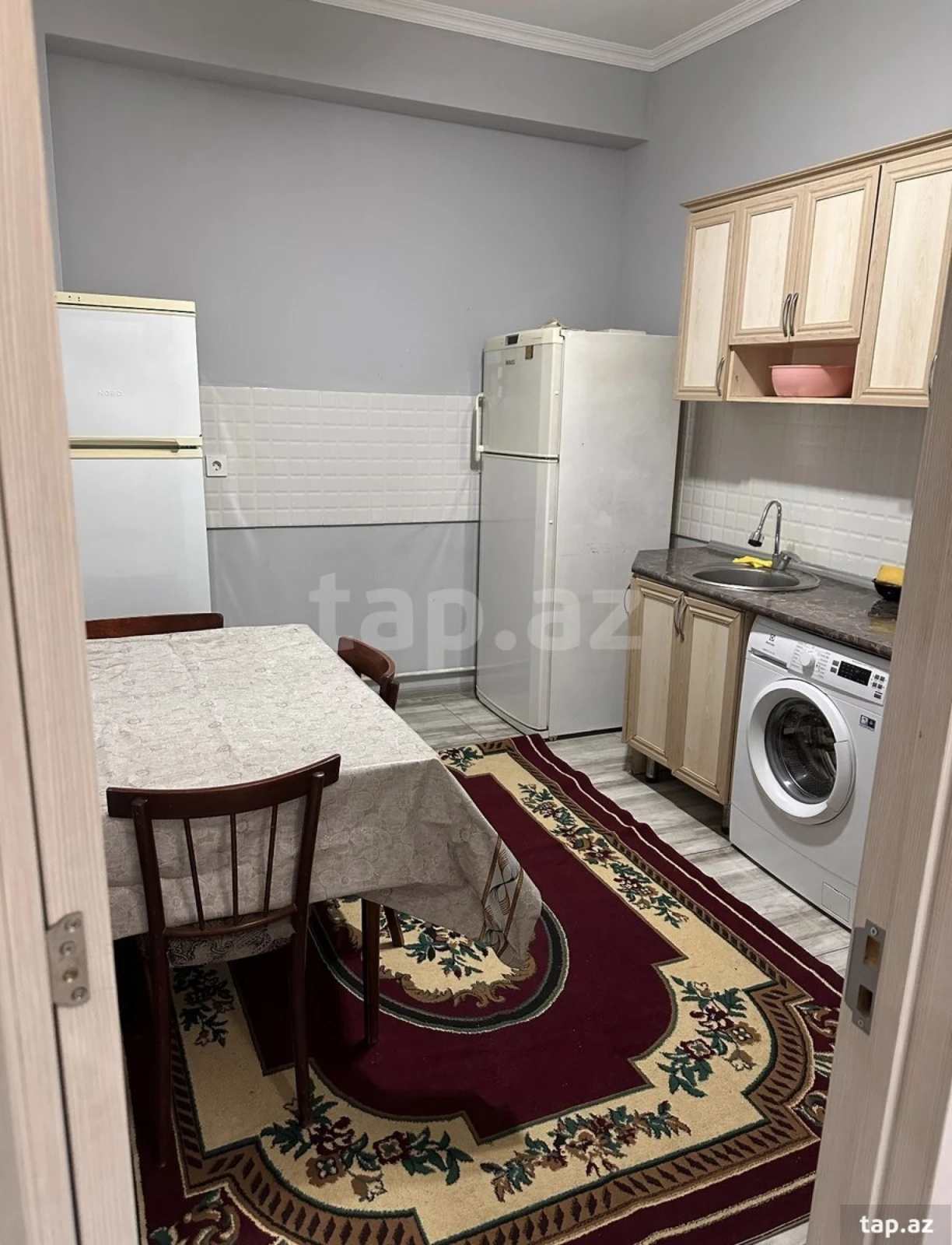 Kirayə verilir 2 otaqlı yeni tikili 64 m²