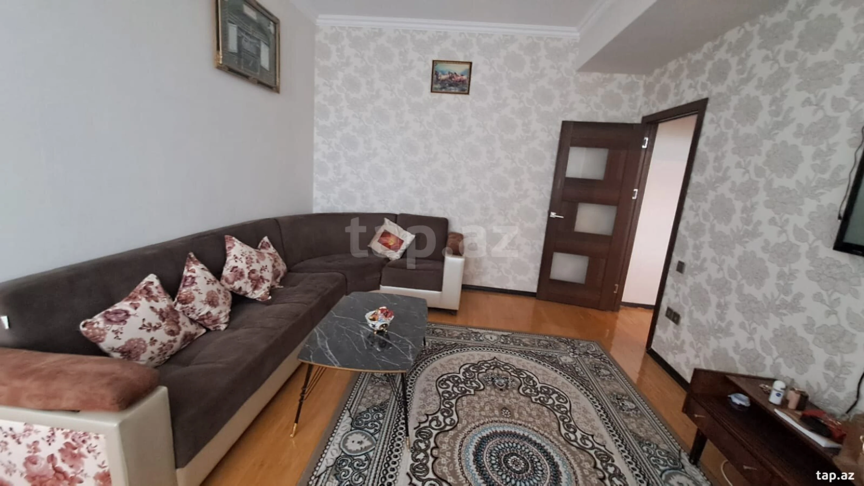 Kirayə verilir 2 otaqlı yeni tikili 60 m²