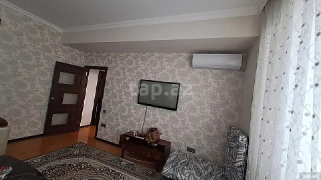 Kirayə verilir 2 otaqlı yeni tikili 60 m²