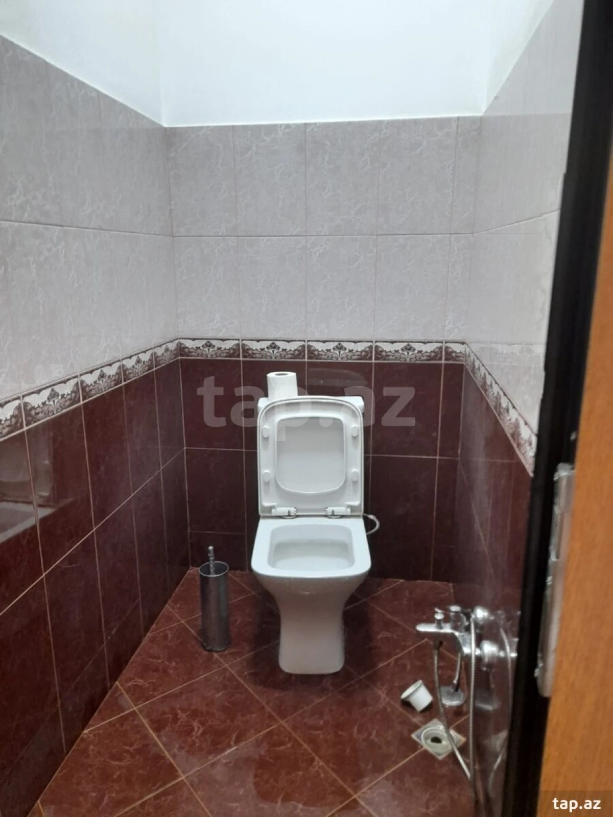 Kirayə verilir 3 otaqlı yeni tikili 150 m²