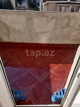 Kirayə verilir 3 otaqlı yeni tikili 150 m²