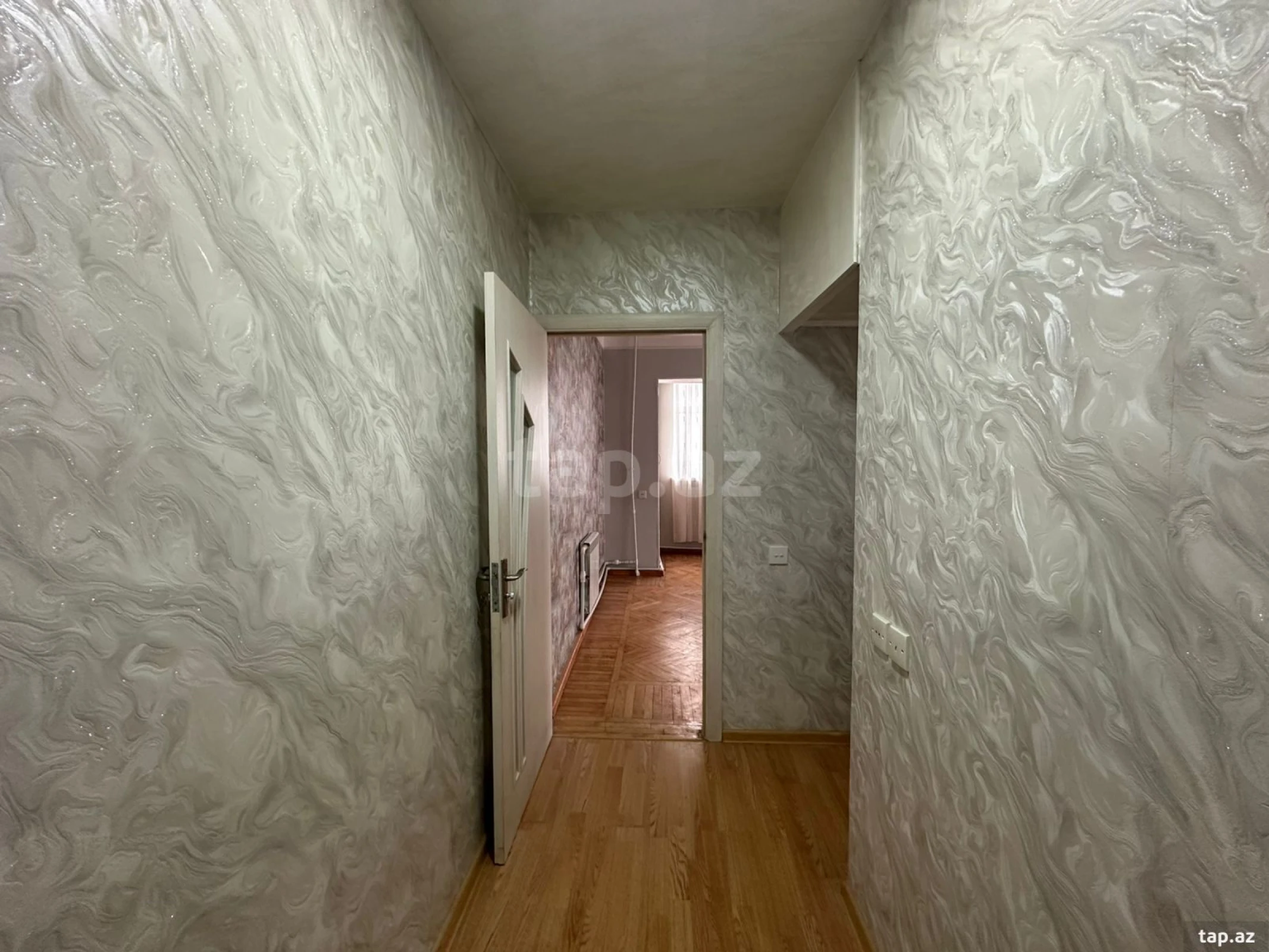 Satılır 1 otaqlı mənzil 45 m²