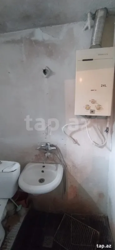 Kirayə verilir 2 otaqlı mənzil 60 m²