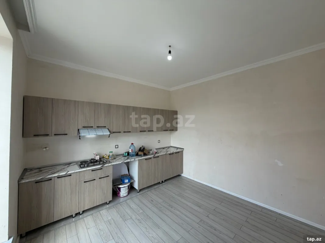Satılır 4 otaqlı həyət evi 100 m²