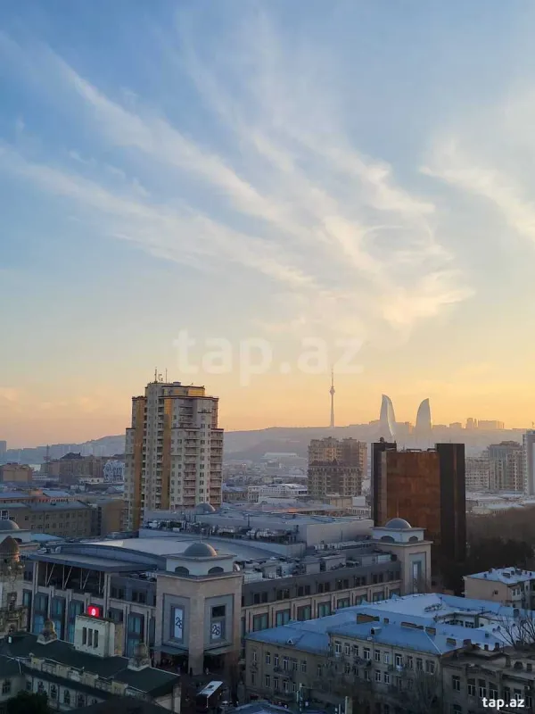 Kirayə verilir 2 otaqlı yeni tikili 85 m²